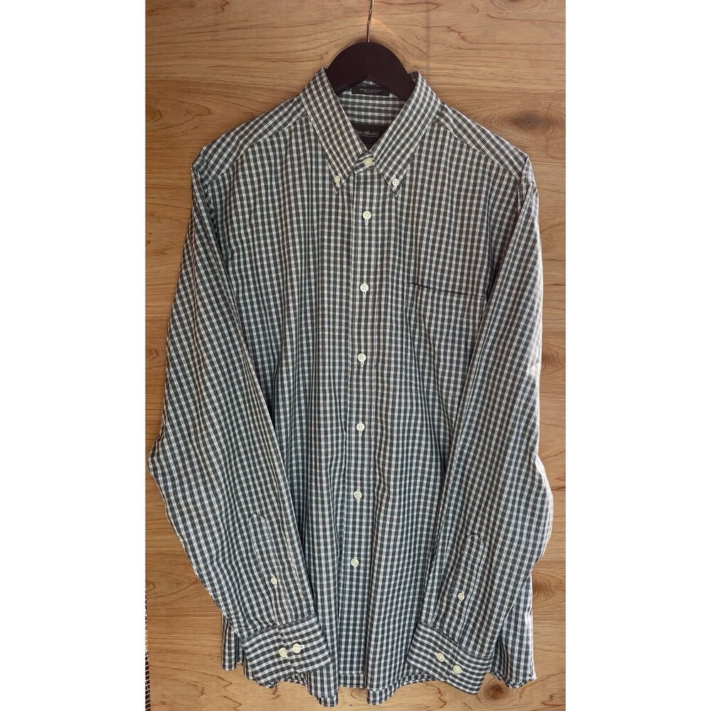 Eddie Bauer Shirt Men’s Large Black Plaid Wrinkle Resistant Relaxed Fit LS
